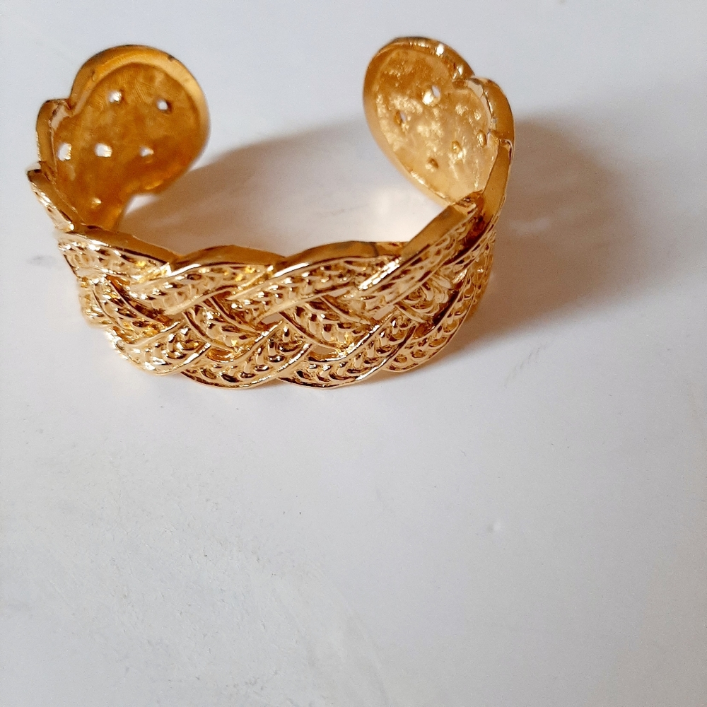 Gold Ladies Bracelet